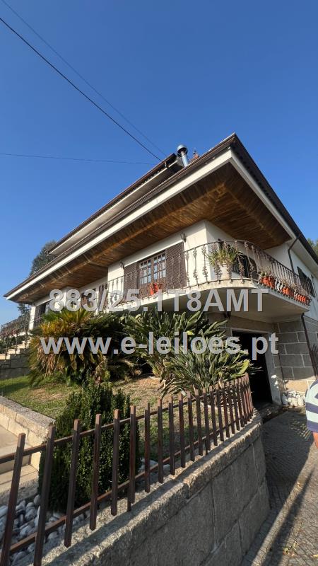 Fotografia de imóvel: Moradia com piscina e logradouro
