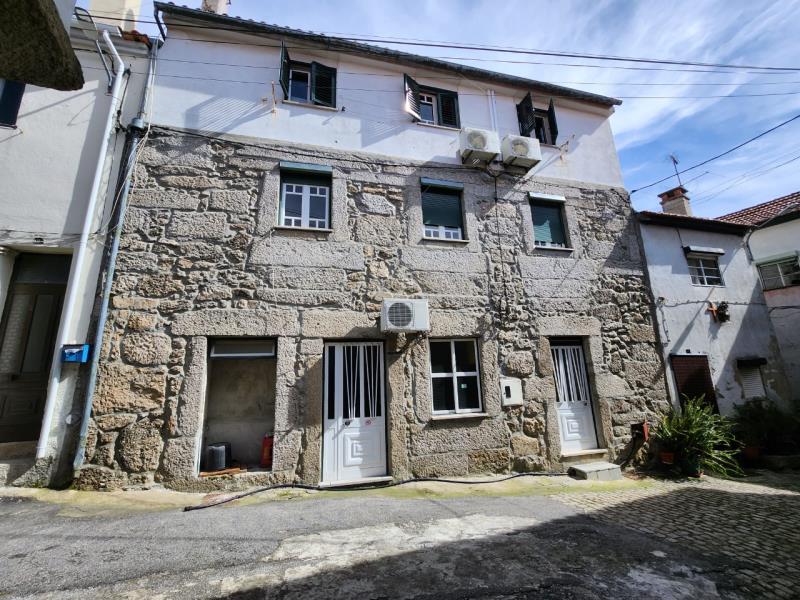 Fotografia de imóvel: Moradia T3 em Fornos de Algodres