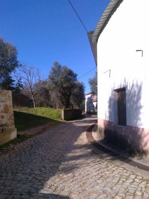Fotografia de imóvel: Casa de habitação com loja